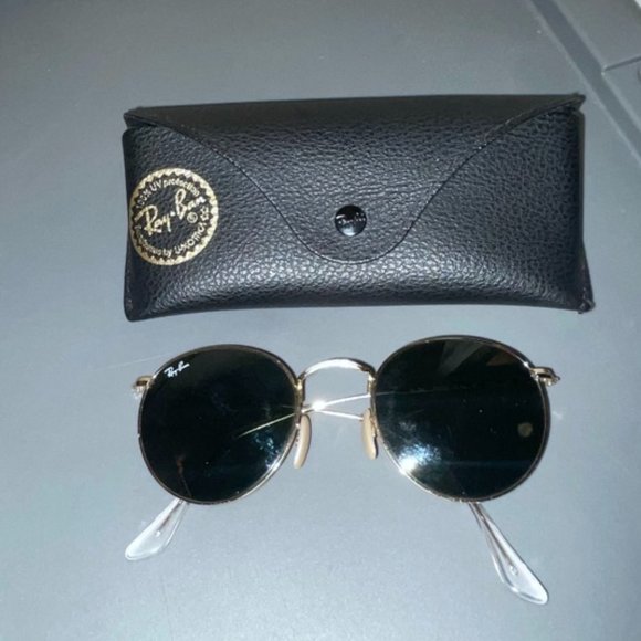 Ray-Ban Sunglasses (+ Ray-Ban Case)